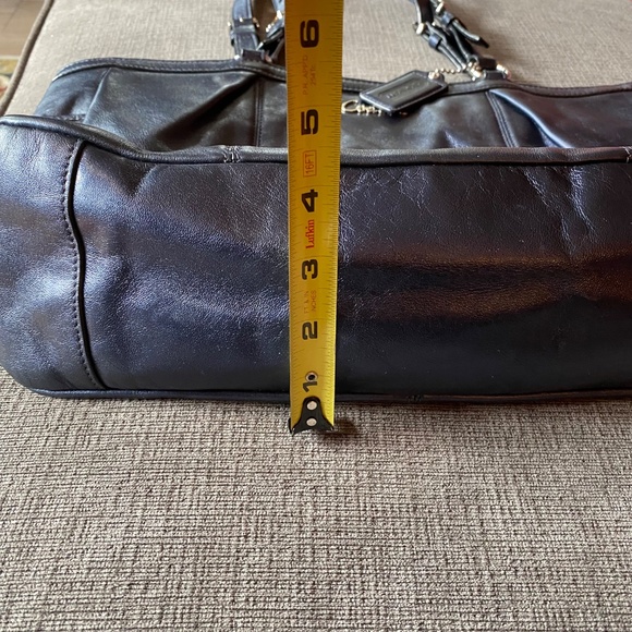 Ladies Coach handbag - Picture 7 of 14